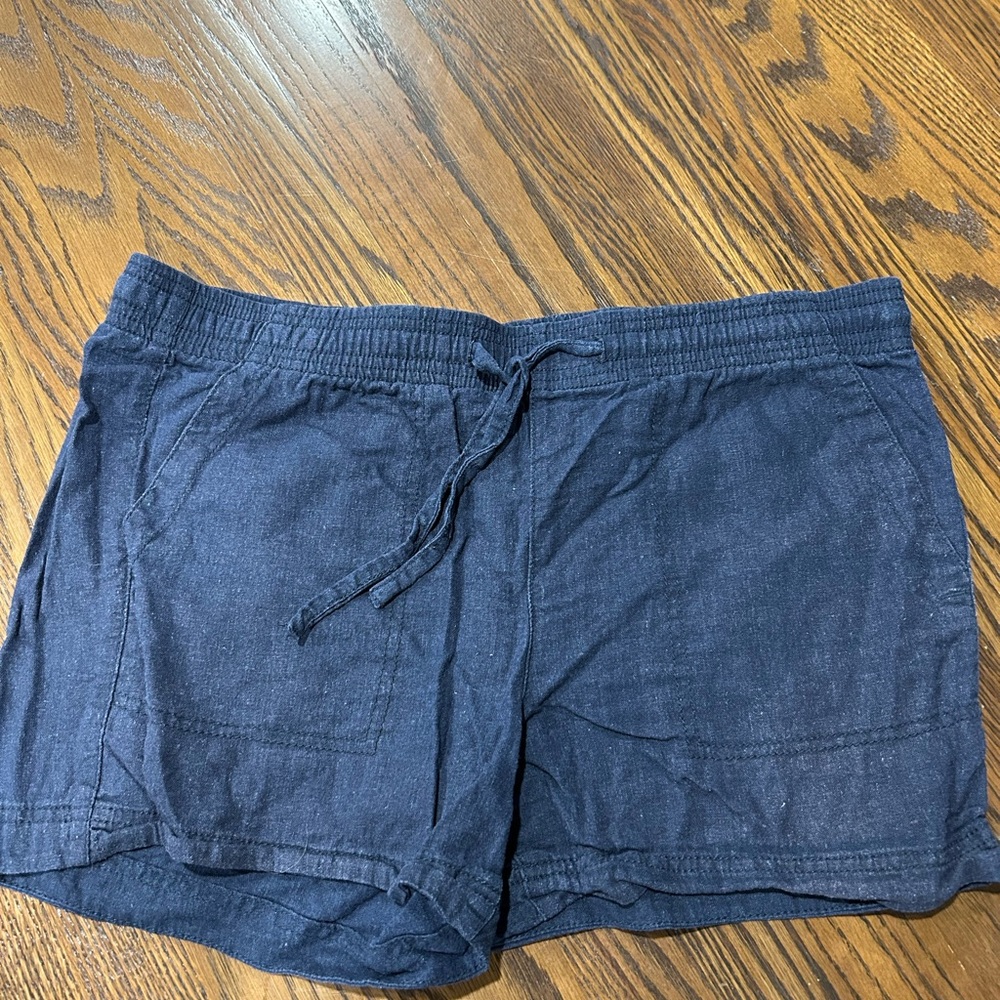 Reitmans Linen Shorts size 10 regular